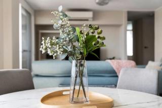 Bright Beachside Escape at The Entrance - 3