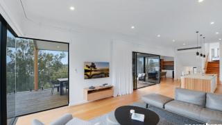 Austral House - Ultimate Coastal Retreat - 9
