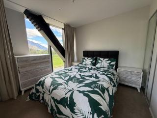 Modern Mountain & River View Escape - 6