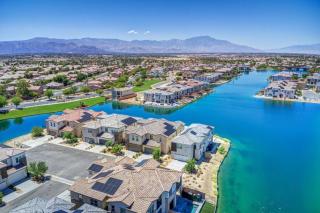 Coachella Valley Lakeside Villa with Unbeatable Views - Indio - 1