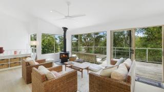 Villa Luna - Pet Friendly Retreat - 8