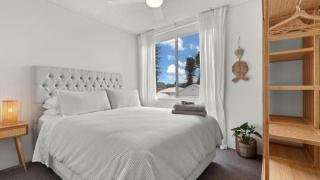 Seaview 5 - Great Beach Views - Avoca Beach - 1