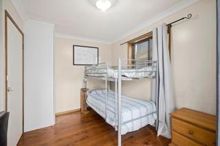 17 Wentworth-Smith Street - 4