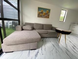 2-bed guesthouse near Auckland Airport & beaches - 5