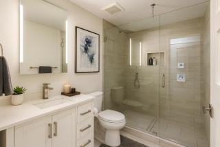 High-Rise 2BR Apartment with City Views and Cozy Interiors - 1