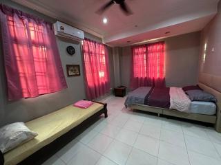 Pulai Bliss Homestay - 3