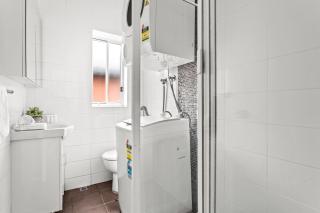 Bondi 2-Bed Apartment with Awesome Sunrise Views - 1