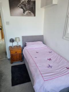 Single room in Bournemouth for female Charminster - 4
