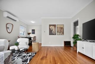 Cozy Modern 2BR 1BA near LAX, LMU, SoFi Stadium and the Beach - 5