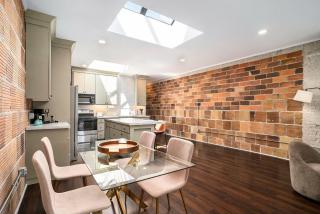 Love Mi Getaway Downtown Loft Deck Rooftop Views 110 - 5