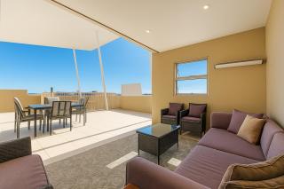 Redcliffe 4-Bedroom Waterfront Apartment - 1