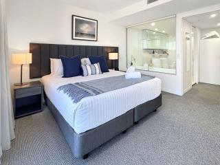 Oceanview Luxury Escape Oracle Tower 2 Level 24 - 5