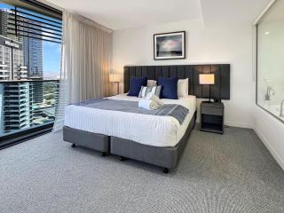 Oceanview Luxury Escape Oracle Tower 2 Level 24 - 2