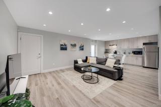 Spacious 1BR Suite Near Capilano Bridge & Trails - 7