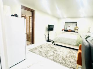 Belmont Lux Escape - 1