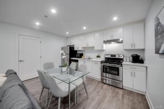 Modern 2Bed Suite Near Capilano Bridge & Trails - 6