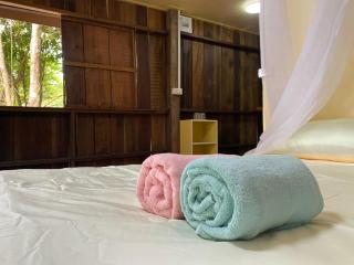 Moonshine Phayam beach resort & restaurant - 3