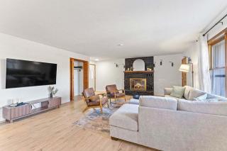 Tunnel Vision Trail House Bike In Bike Out - 3