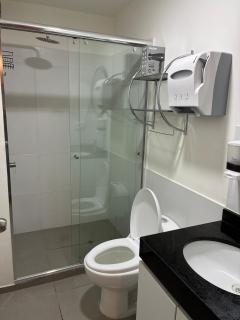 Spacious downtown apartment overlooking Parque de las Aguas - 9