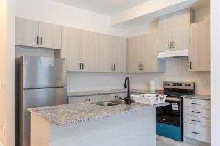 Modern Stylish Retreat - 7