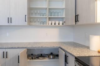 Modern Stylish Retreat - 3