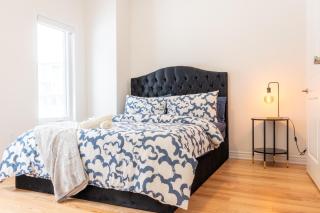 Modern Stylish Retreat - 6