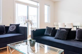 Modern Stylish Retreat - 1