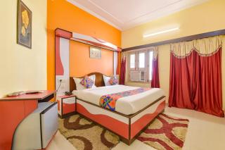 FabHotel Rajlaxmi Palace - Sindhi canmp bus stand,Ashok Vihar metro station - 1