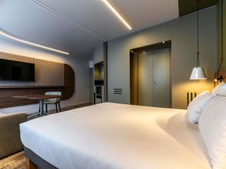 Novotel Suites Reims Centre - Reims - 1