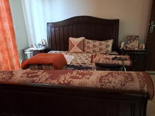 Zia Ullah Guest House - 9