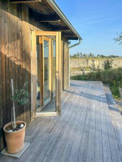 Wooden Cottages By Quarry With Views - 0