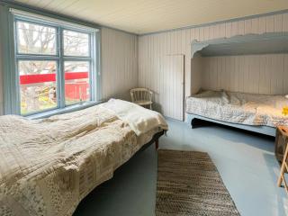 1770S Farm With Floating Sauna By Lake - 1