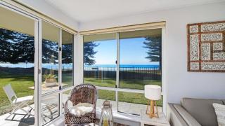 Marese 1 - Groundfloor Beachfront Unit - Avoca Beach - 9