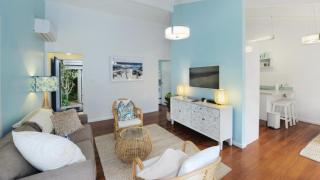 Stone's Throw From The Beach - Avoca Beach - 8