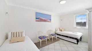 Marese 10 - Gorgeous Beachfront Views - Avoca Beach - 4