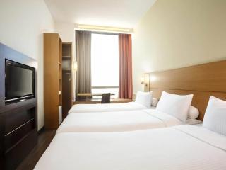 Ibis Singapore Novena - 3