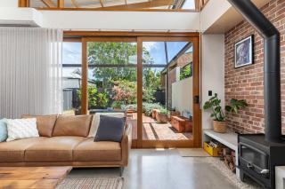 The Foundry on McLaren - Urban CBD Retreat - 0