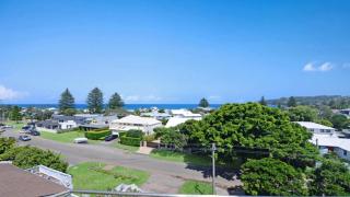 Elegance On Elgata - Bright and Breezy - 9