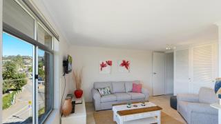 Seaview 12 - Pete & Kaz's - Modern Apartment - 7