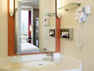 Ibis Hong Kong Central & Sheung Wan - 3