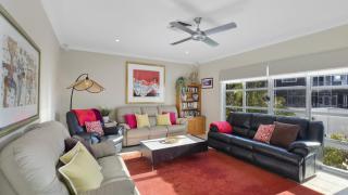 Villa Dandaloo - Absolute Beachfront - 2