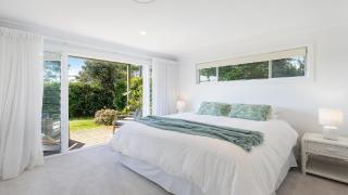 Whitewater - Stylish Beach House With Ocean Views - Avoca Beach - 2