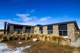 Big Rock - Lake Tekapo - 0