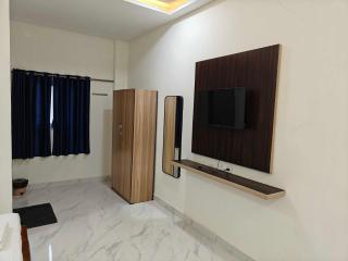 Hotel O Trinetra Stay In Luxury - 2