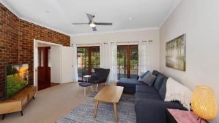 Bellbird Escape - Listen To The Bellbirds - 3