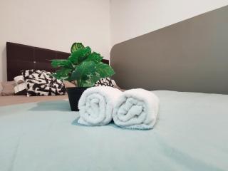 2pax Room Near ECM KCM STADIUM - 1