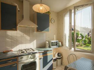 Cozy Garden Retreat Malemort - 1