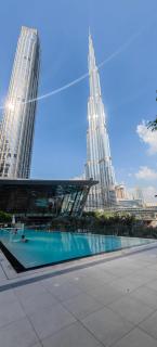 Downtown Dubai, Burj Khalifa View, Steps From Dubai Mall, Infinity Pool - 7