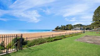 Sandy Cheeks - Sunny Beachfront Location - 1