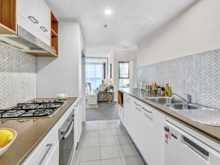 Charlotte Towers Brisbane & Resort Style Facilities - 7